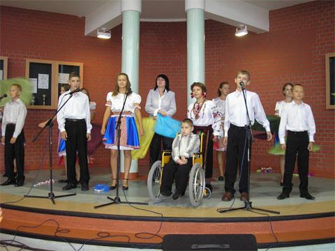 Допоможіть дітям гідно представити Україну! Творчо-обдарованих дітей з обмеженими можливостями м.Козятин запросили у Польщу