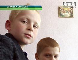 На Сумщині подружжя ледь не перетворило своїх дітей на Мауглі
