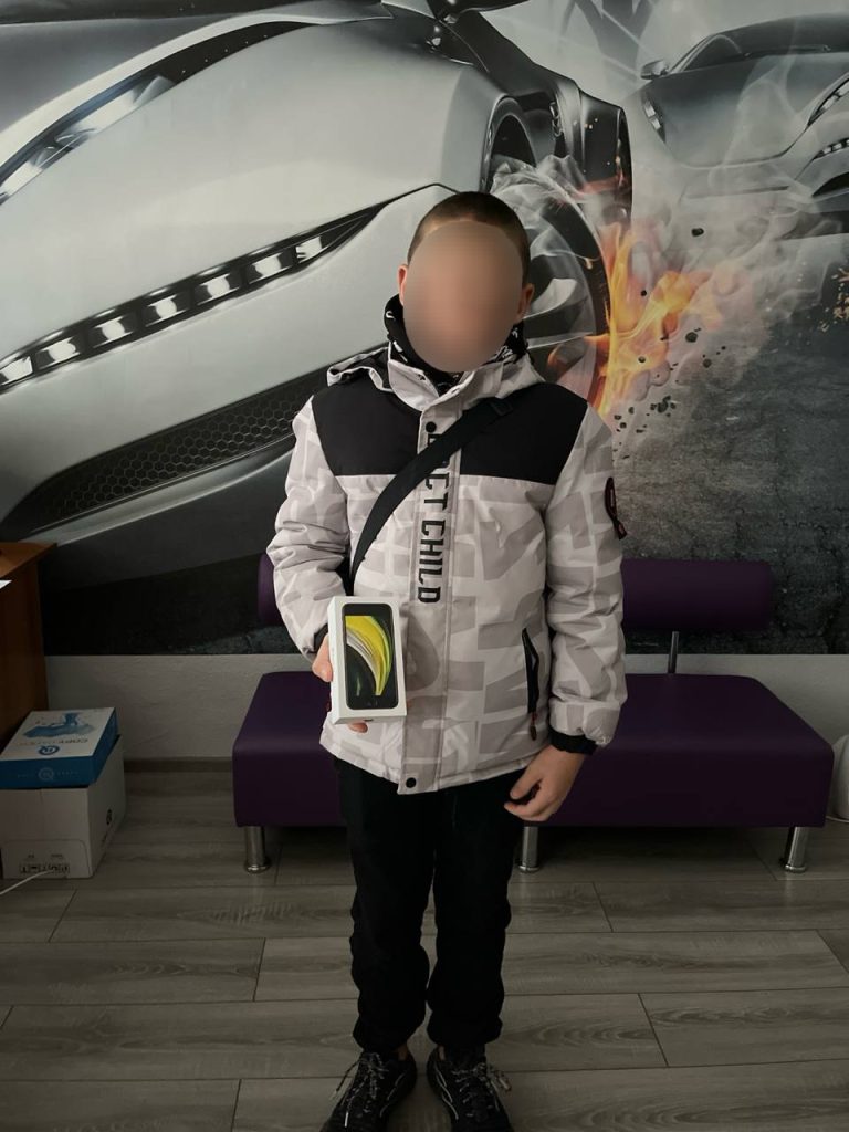 СМАРТФОН ДЛЯ ДМИТРА К.